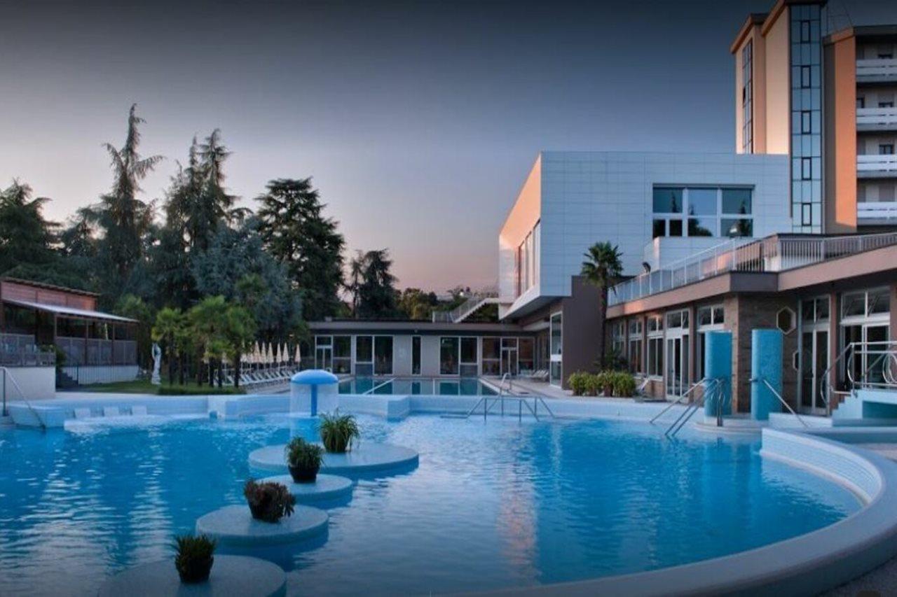 Continental Terme Hotel Montegrotto Terme Esterno foto